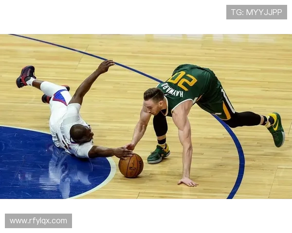 篮球运动中“分区联动协防”是否成为破解三分雨打法的应对核心