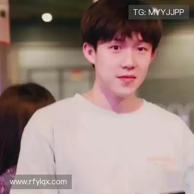 石珺胡